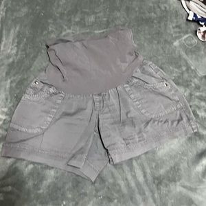 Maternity shorts